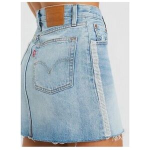 Levi’s Premium Rhinestone Denim skirt, size 24